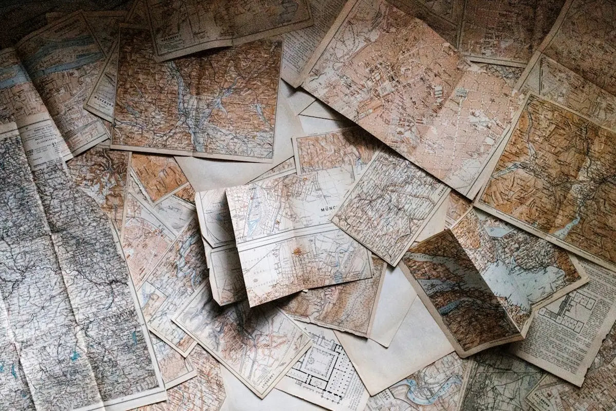 Explora sin Perderte: Tipos de Mapas y Cómo Elegirlos