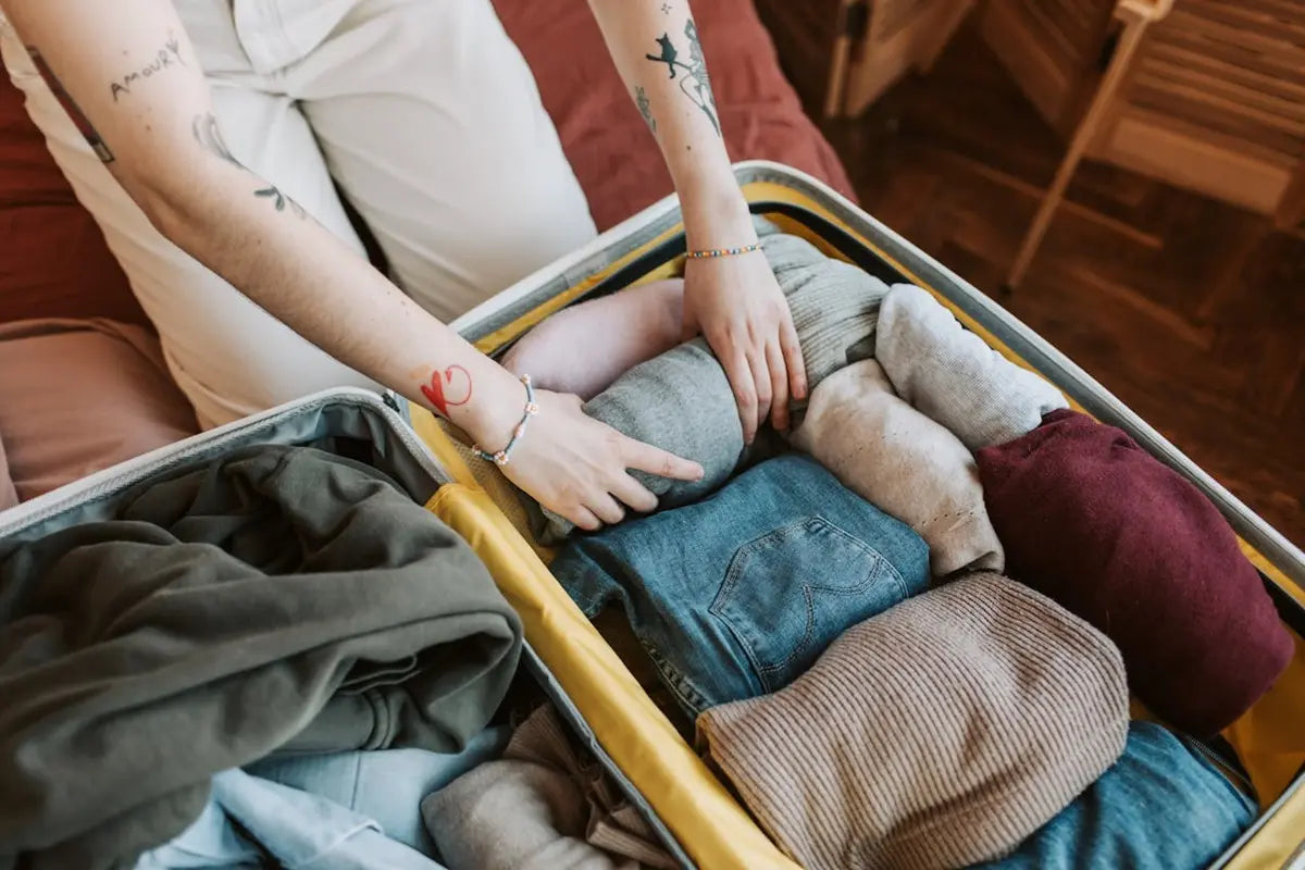 Cómo Empacar tu Equipo de Camping: No Cargar de más ni Olvidar lo Esencial