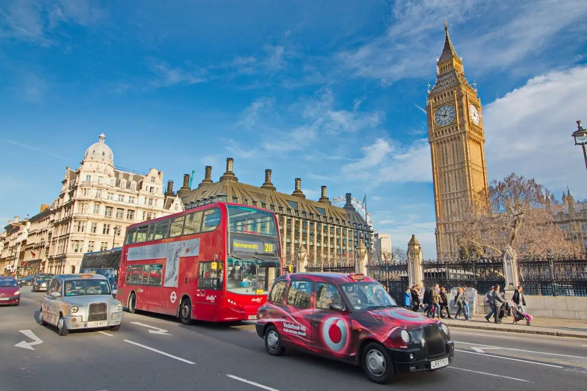 ¿Cómo Viajar a Extranjero en Transporte Público?